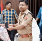 पुलिस ने 32 लाख कीमत के मोबाइल बरामद एस पी ने सर्विलांस टीम को पच्चीस हजार का ईनाम दिया